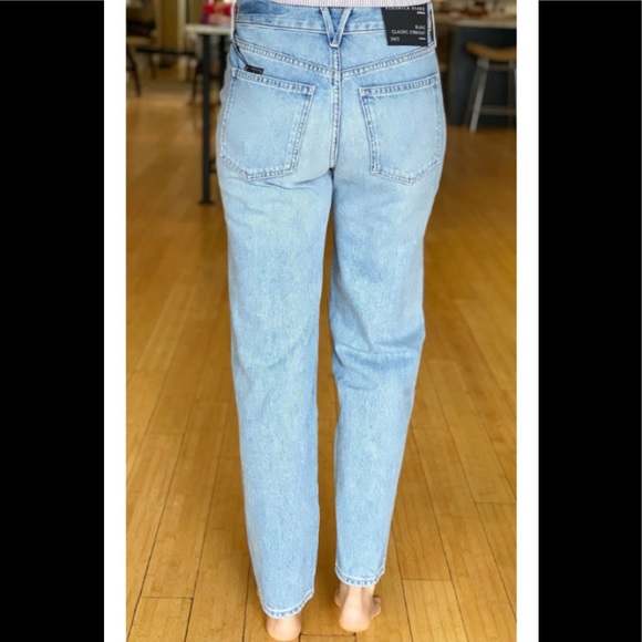 Veronica Beard Blake Classic Straight Jeans - Picture 5 of 8